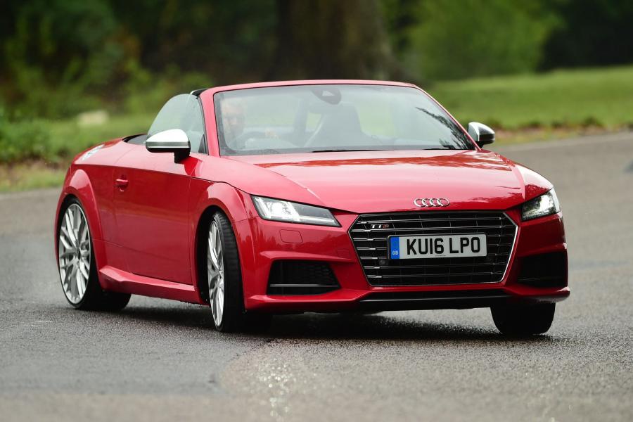  Audi TTS Roadster (8S) 2015 года  (UK) (фото 6 из 8)